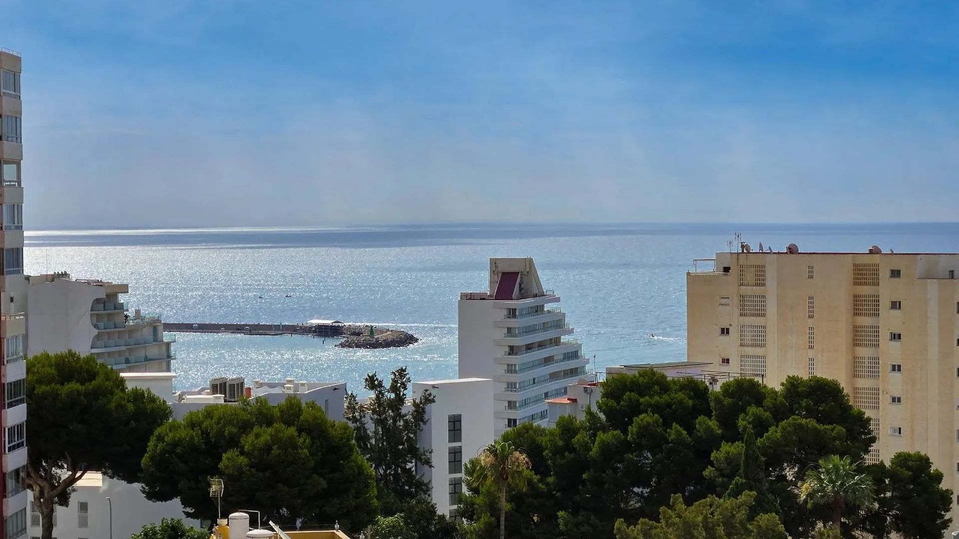Blonzu Benin Apartment Benalmadena Spain